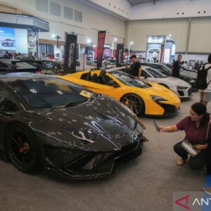 Melihat pameran mobil modifikasi di Jakarta