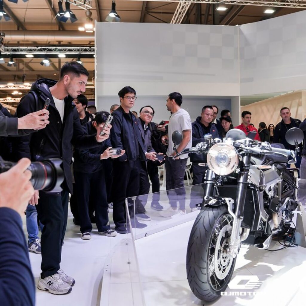 QJ Motor pamer motor bergaya cafe racer di EICMA