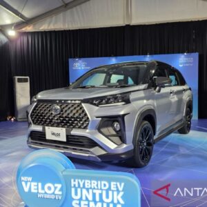 Kencan singkat dengan Toyota New Veloz Hybrid