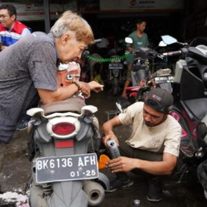 Cara selamatkan motor yang habis terendam banjir