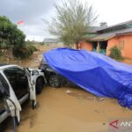 Kemarin, kiat cek kendaraan usai banjir hingga RI pusat fesyen modest