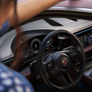 Porsche dikabarkan siapkan simulasi perpindahan gigi di mobil listrik