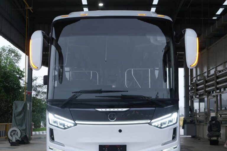 Daimler Indonesia awali tahun 2026 dengan melakukan ekspor ke Thailand